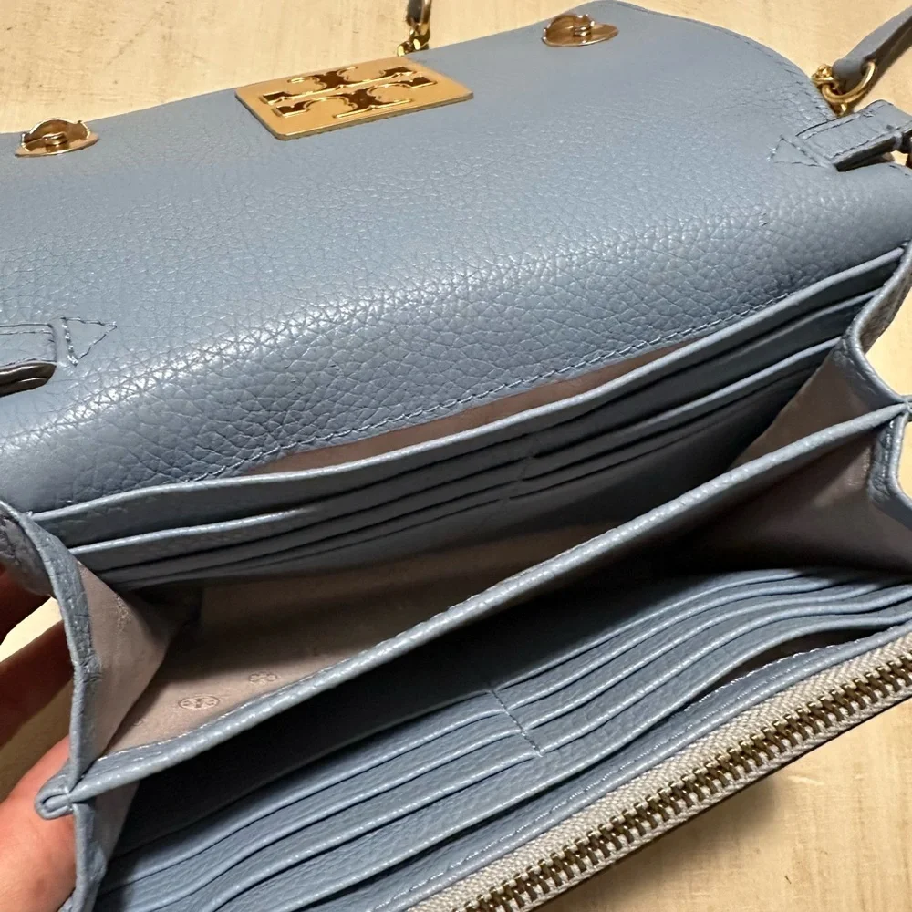 Tory Burch Slate Blue Crossbody Bag with Gold Chain - Picture 9 of 11